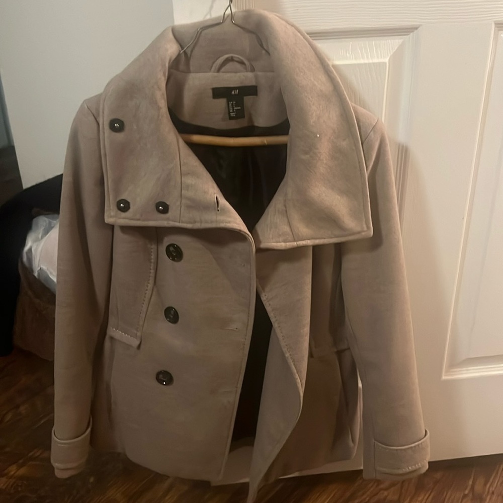 H&M women’s tan peacoat size 4